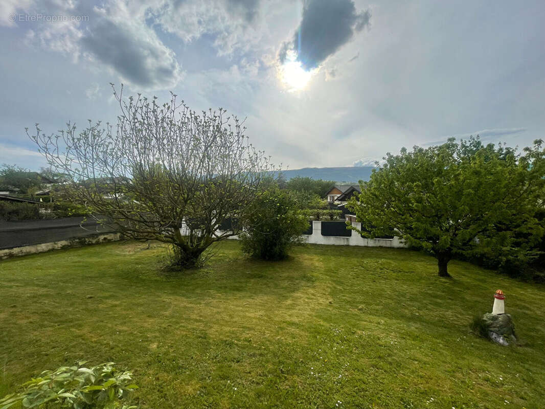 Maison à SALES