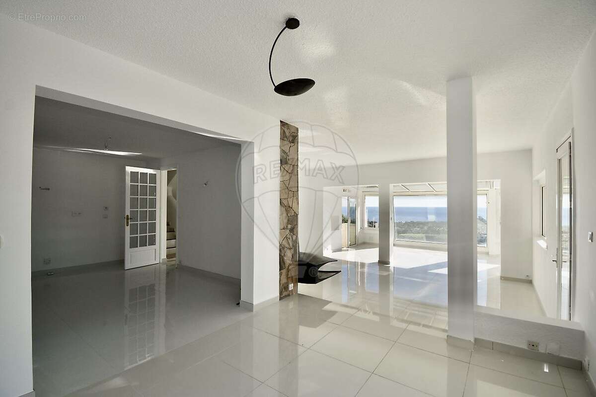 Maison à FREJUS
