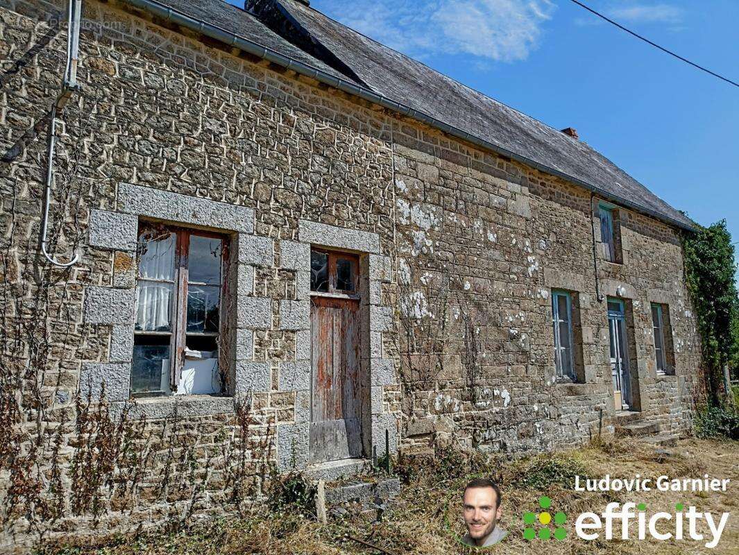 Maison à SAINT-GEORGES-DE-REINTEMBAULT