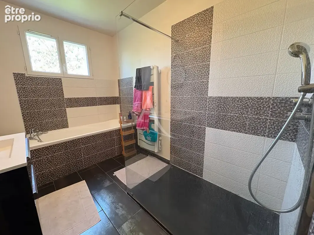 Villa LIMOUX 5 Chambres 222 m² sur terrain de 5966 m² - photo 13