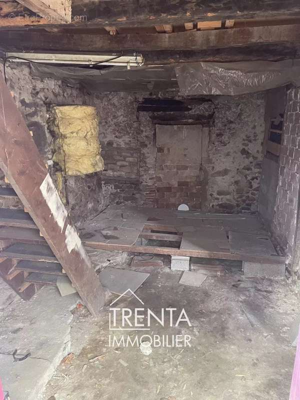 Maison à SAINT-JEAN-DE-MOIRANS