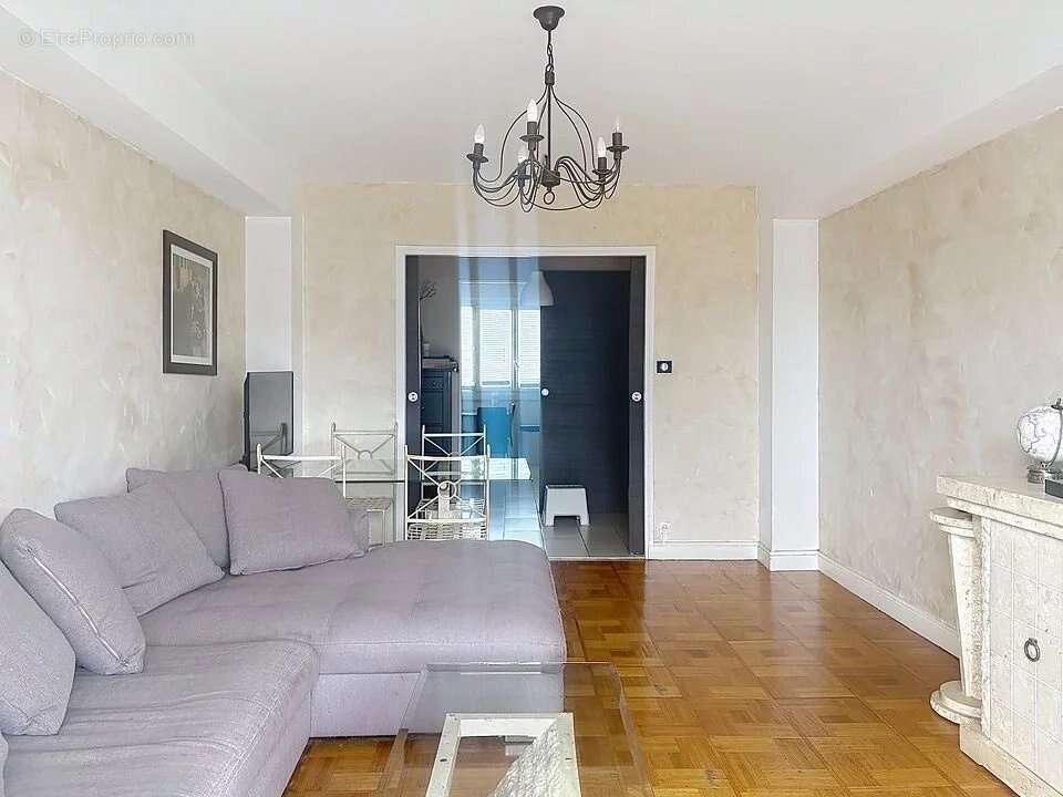 Appartement à LYON-8E