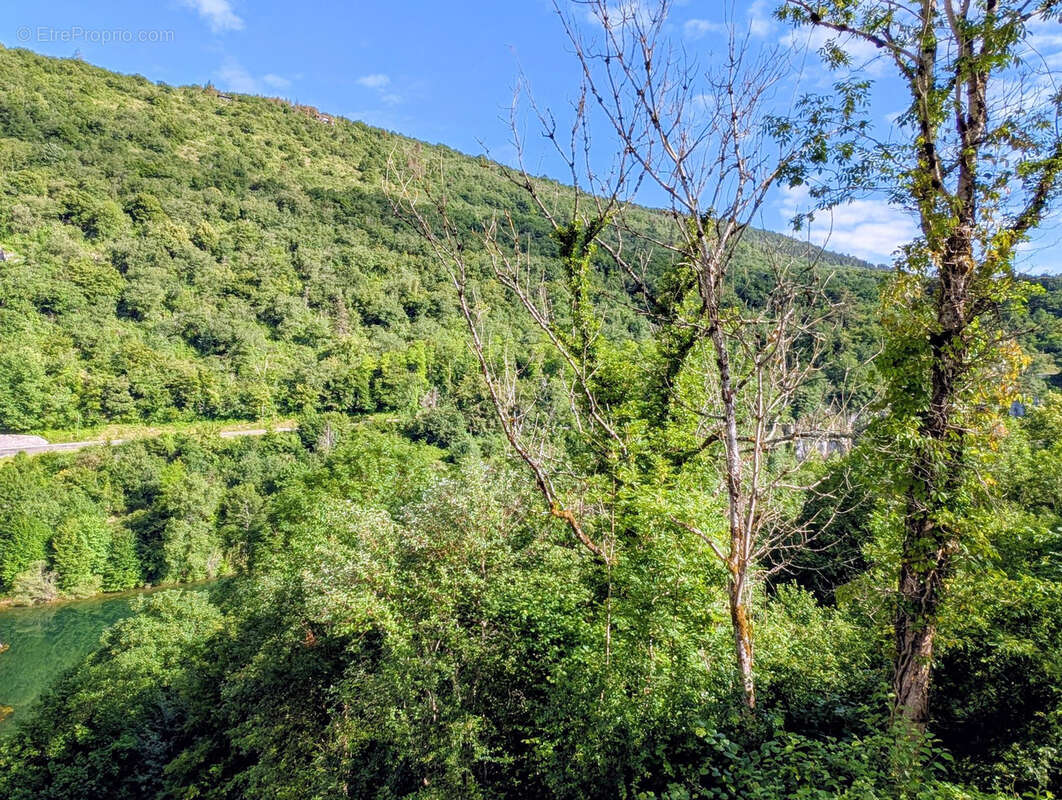Tènement immobilier à rénover en bordure de la rivière d'Ain - photo 4