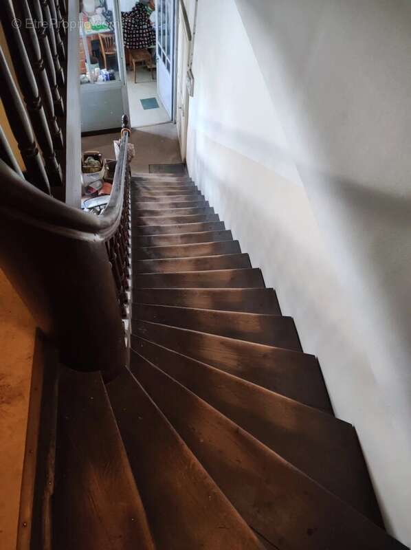 Maison à PIEGUT-PLUVIERS