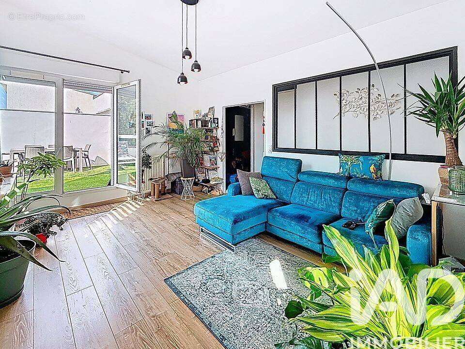 Photo 1 - Appartement à LES ULIS