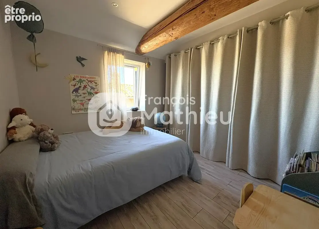 VILLENEUVE   Appartement T4 de 85 m2   3 chambres   Balcon et stationnement - photo 6