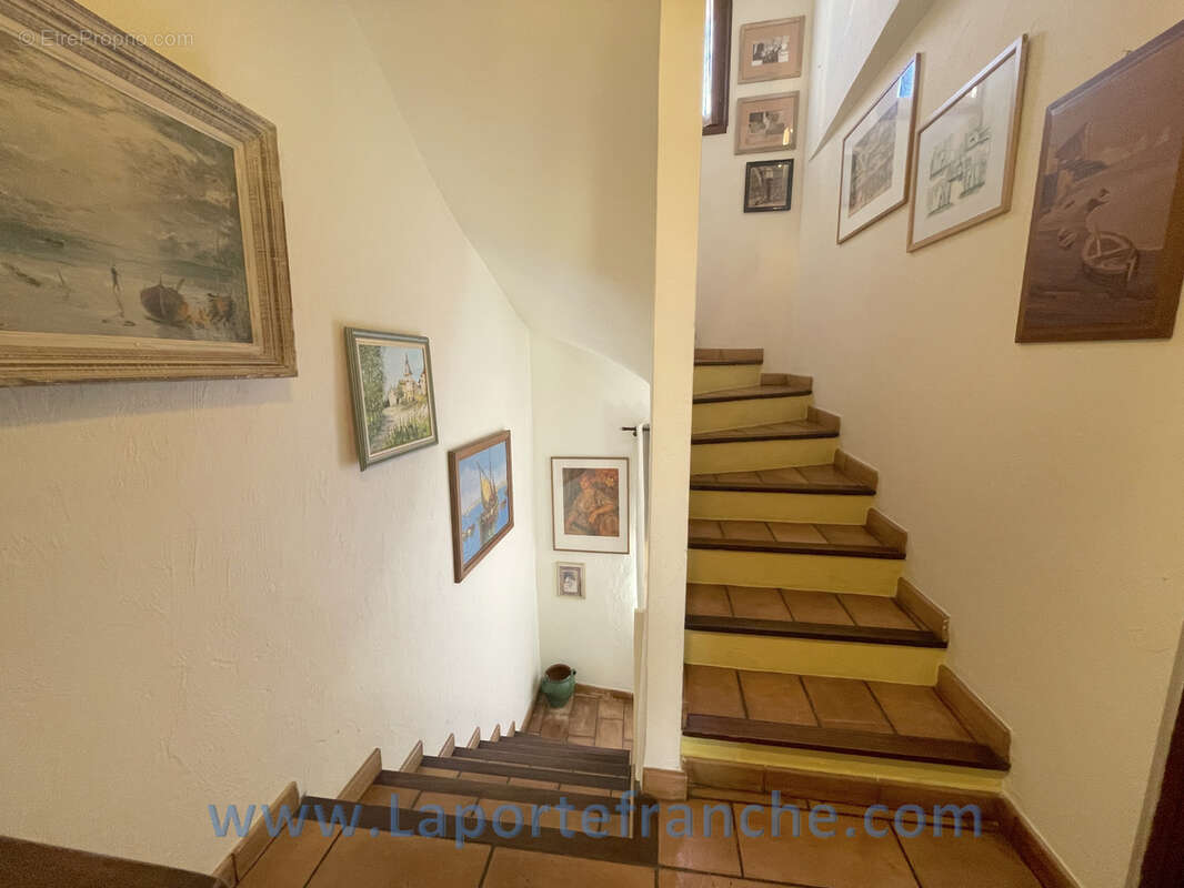 Maison de charme avec jardin, garage & vue mer   Haut-de-Cagnes - photo 15