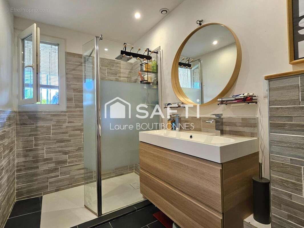 Maison 88 m² à Saint-Sulpice  - photo 7