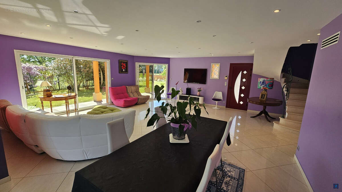 Maison à SAUJON
