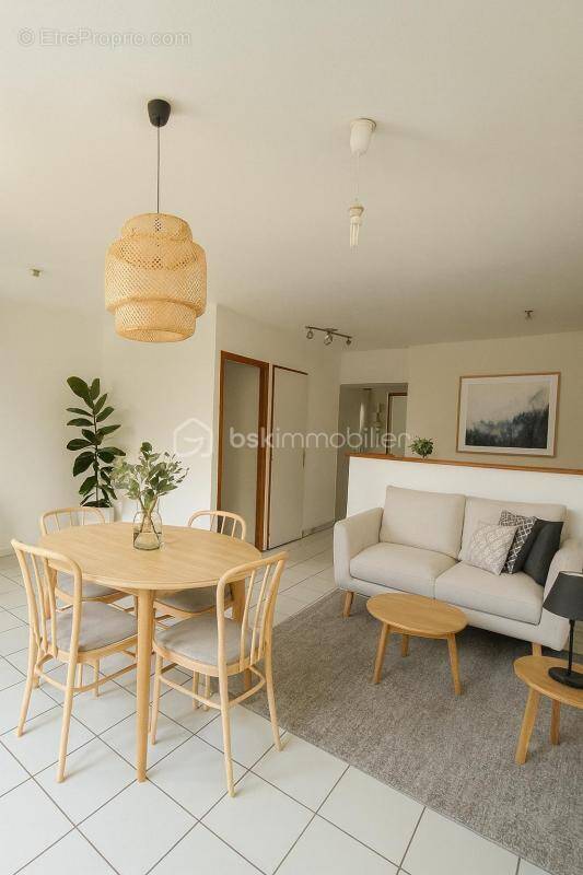 Appartement à LENTILLY