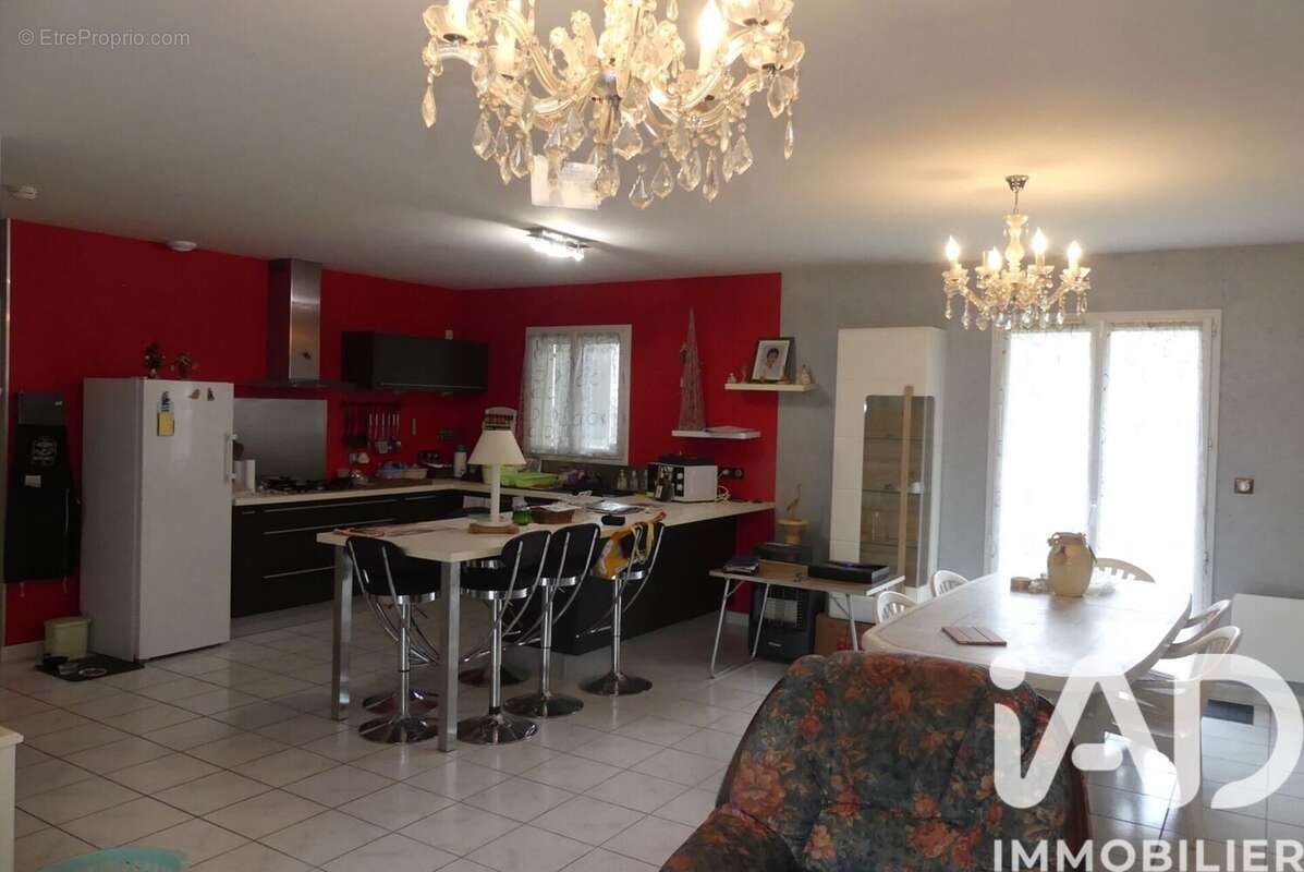 Photo 3 - Maison à MORESTEL