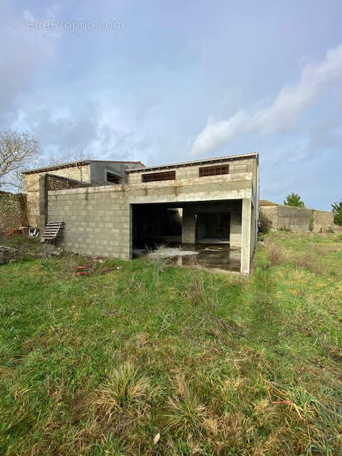 Maison à EPARGNES