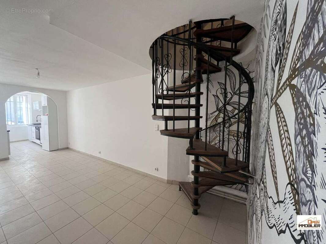 Maison 115 m² à Villeneuve-Sur-Lot  - photo 2
