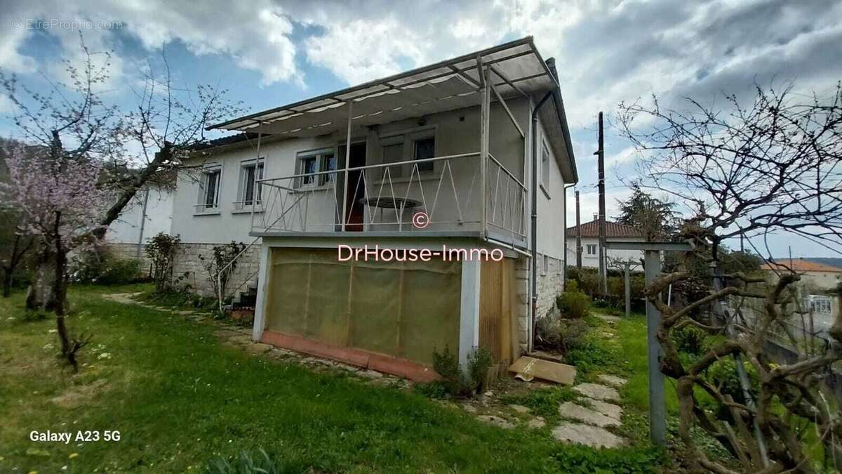 Maison 77 m² à Cahors  - photo 2