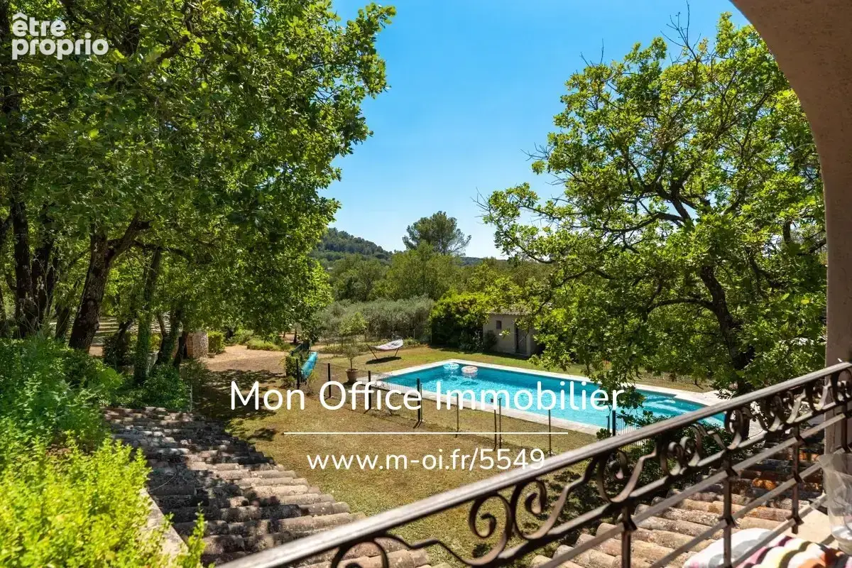 Référence : 7207-NGU - Maison 10 pièces - 8 chambres - Jacuzzi, Piscine, Salle de Cinema - Village à pied - photo 4