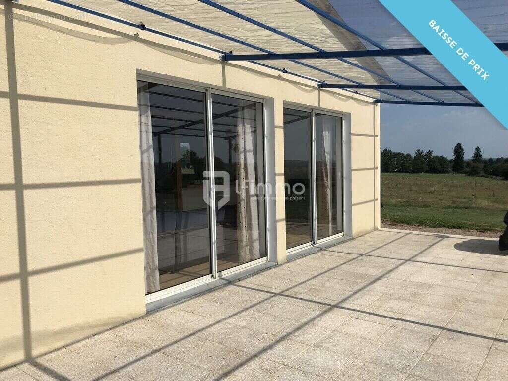 Maison à SAINT-LAURENT-SUR-GORRE