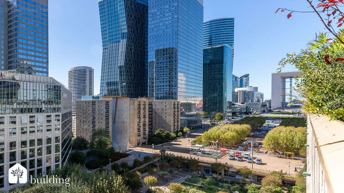 Appartement à COURBEVOIE