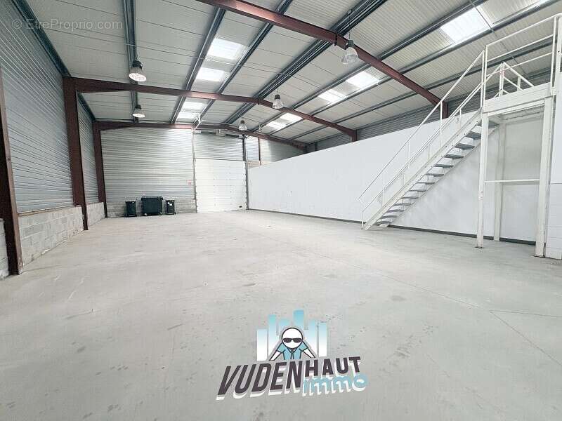 Commerce 940 m² à Plaisance-Du-Touch  - photo 48