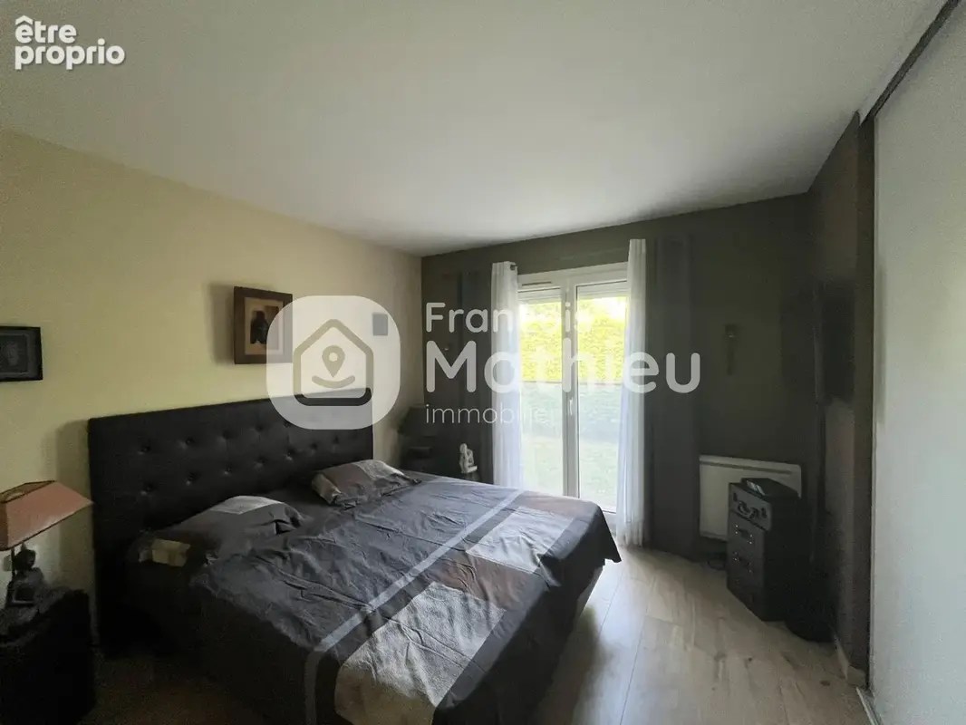 Saint André de Corcy : Maison plain-pied 100m2 hab - 3ch - garage - piscine couverte - 770m2 de terrain - photo 7