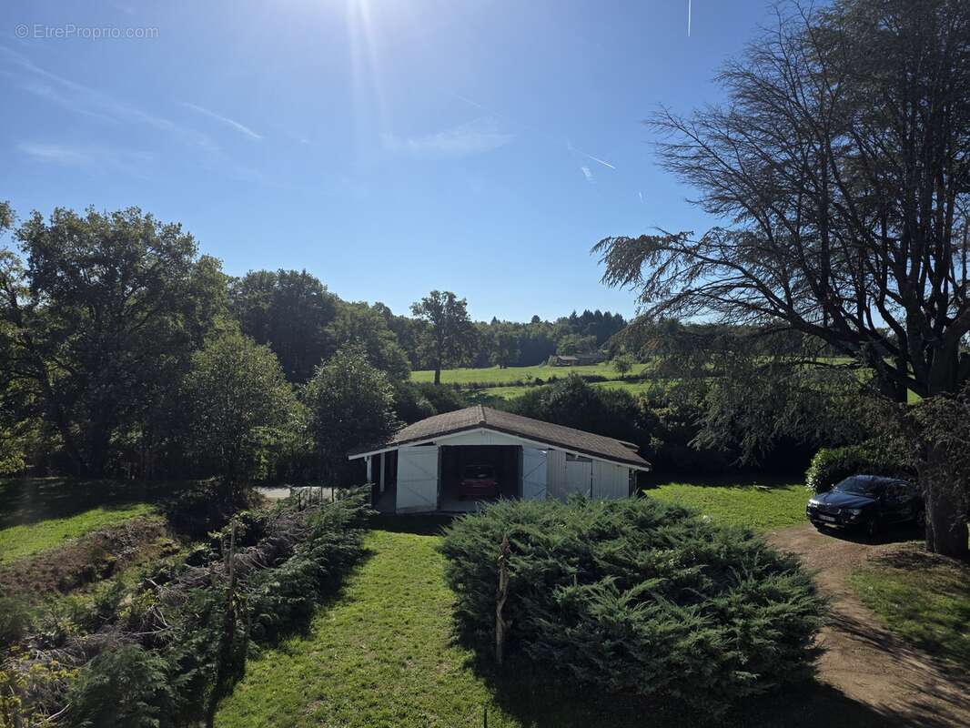 Maison à SAINT-JUST-LE-MARTEL