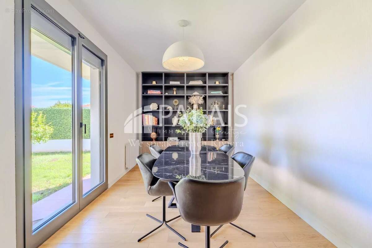 Maison à ROQUEBRUNE-CAP-MARTIN