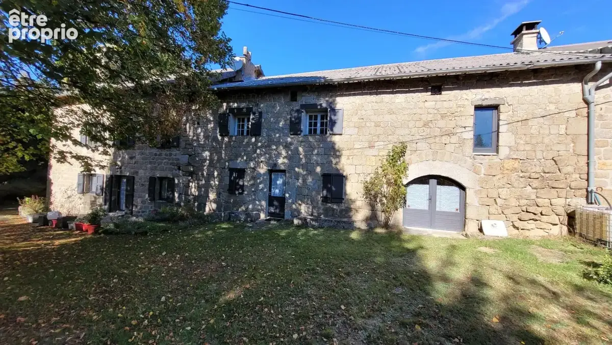 Maison à LE CHAMBON-SUR-LIGNON