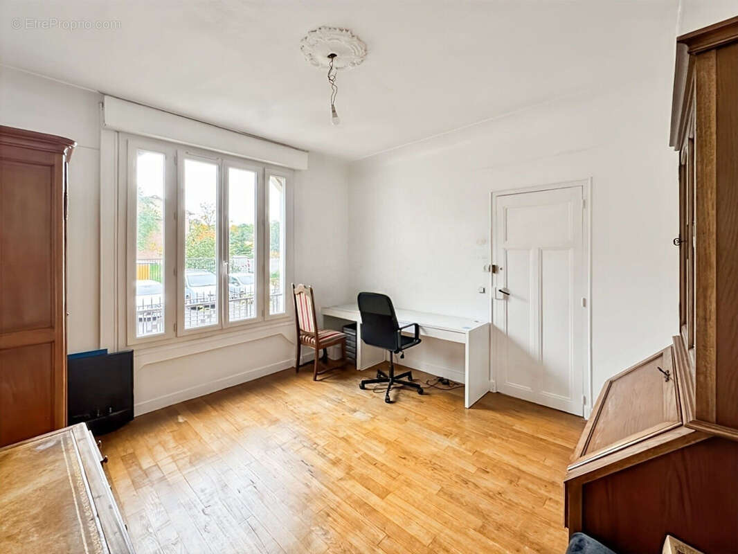 Maison à DAMMARIE-LES-LYS