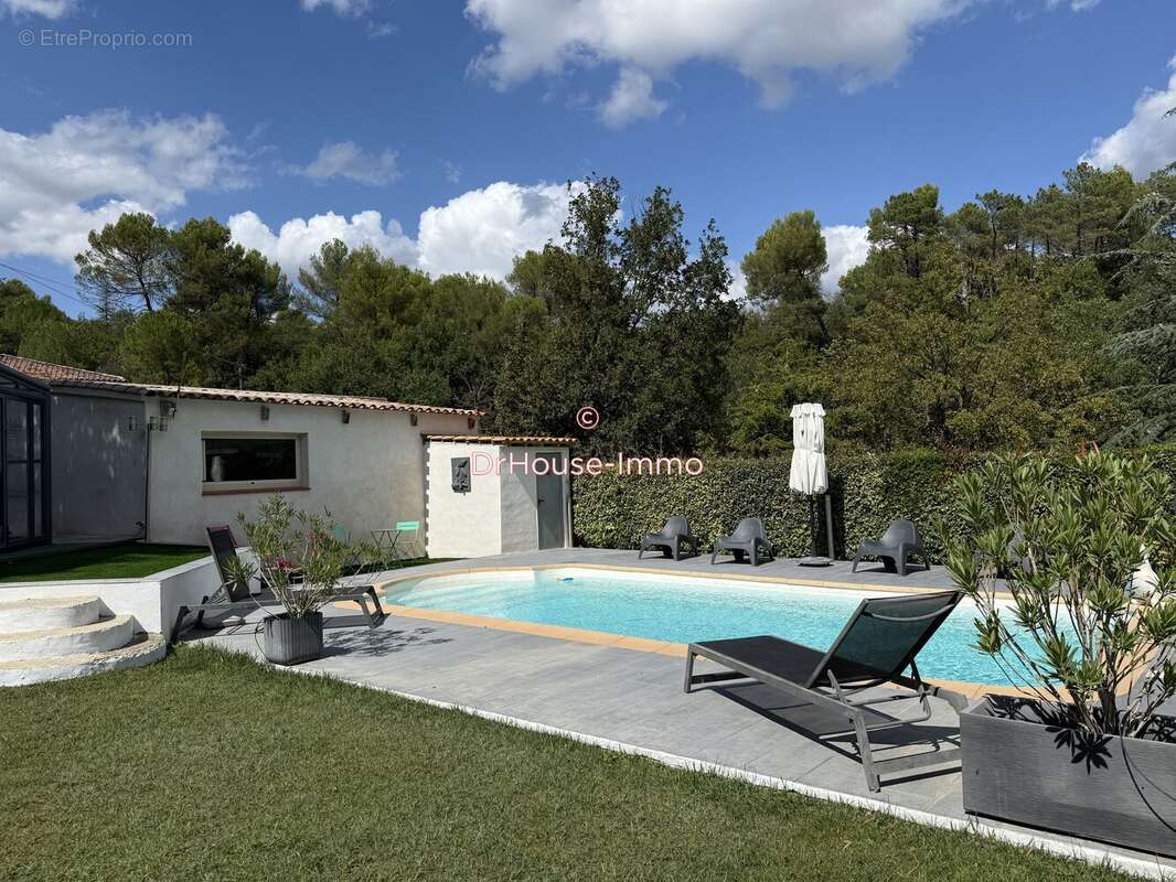 Maison à SAINT-MAXIMIN-LA-SAINTE-BAUME