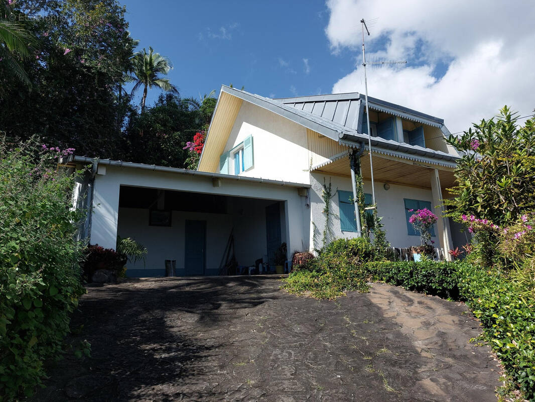 Maison à SAINT-DENIS