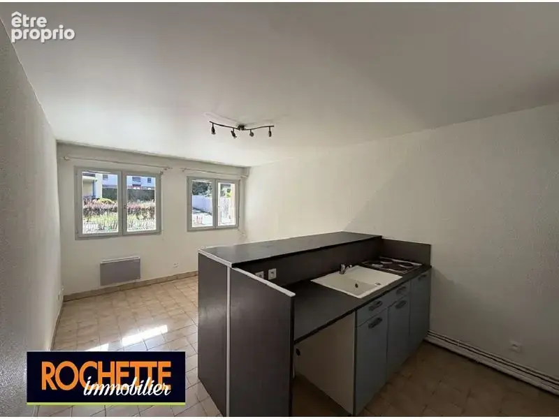 Appartement à MONTROND-LES-BAINS