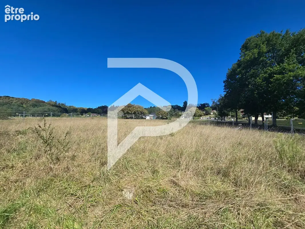 Terrain à bâtir de 600 m² en zone d'activités. - photo 3