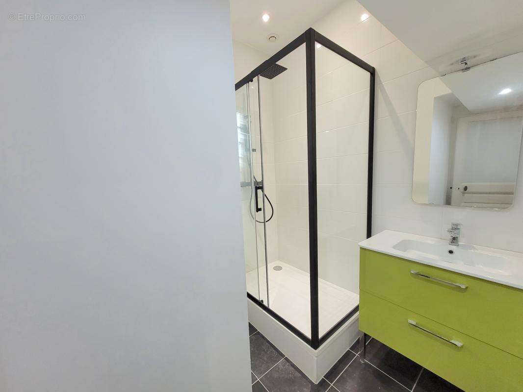 Appartement à MARSEILLE-6E