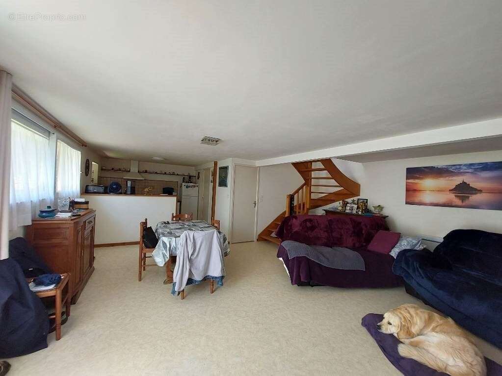 Maison à SAINT-JEAN-LE-THOMAS