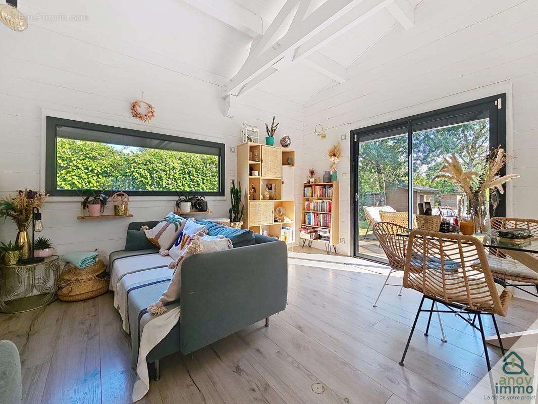 Maison à SAINT-ANDRE-DE-CUBZAC