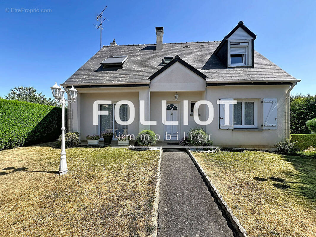 A VENDRE - Maison 4 pièces à Lécousse - 124 m² - photo 1