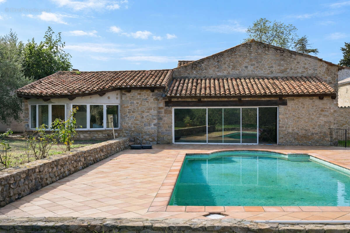 Maison à LADERN-SUR-LAUQUET