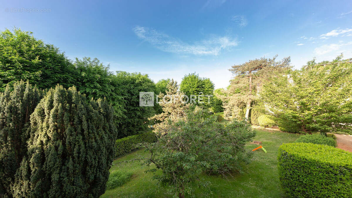 Appartement à OZOIR-LA-FERRIERE