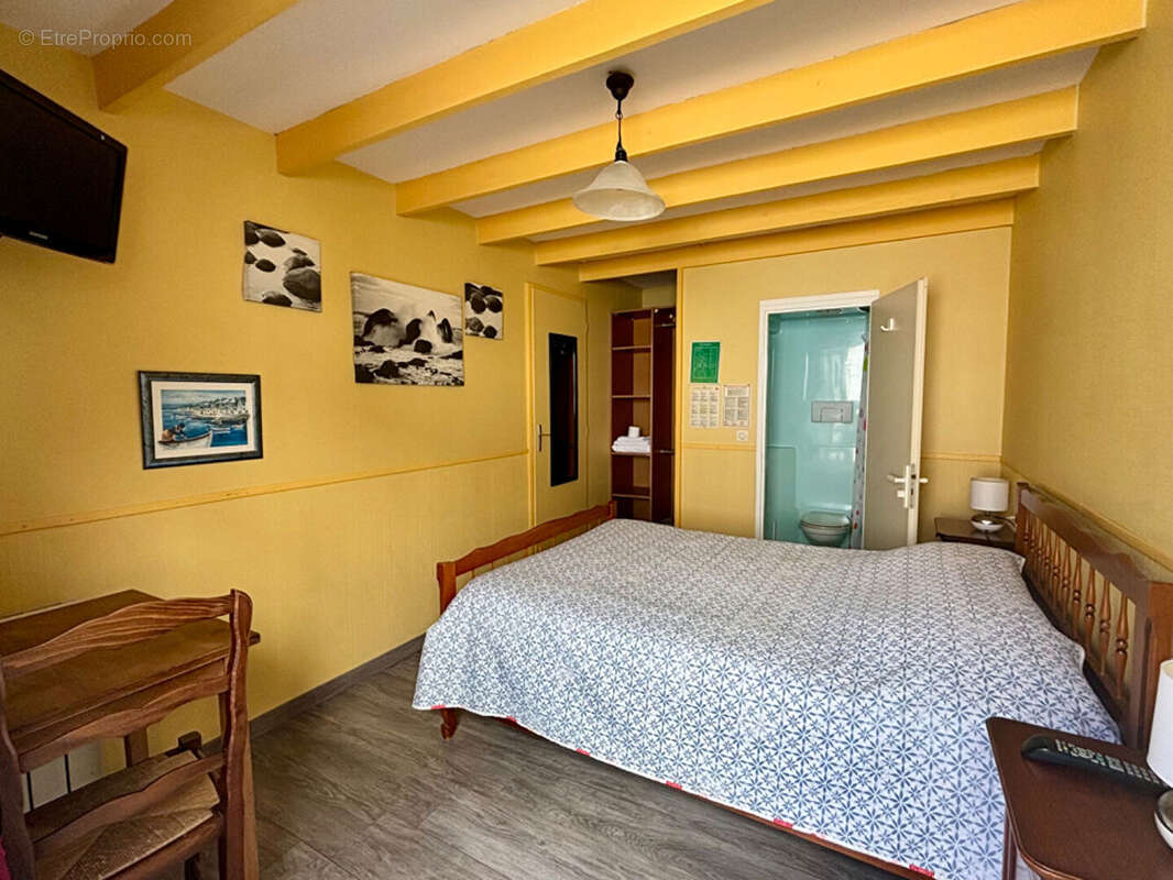 Commerce à ROCHEFORT