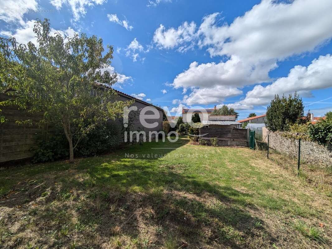 Maison à SAINT-COLOMBAN