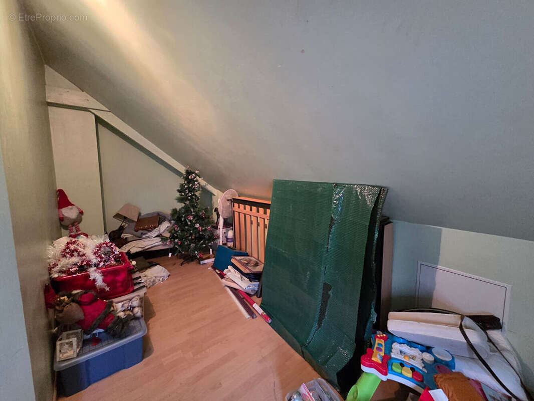 Maison à PUISIEUX-ET-CLANLIEU