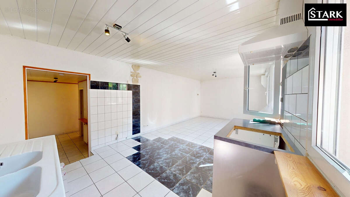 Appartement 300 m² à Delle  - photo 6