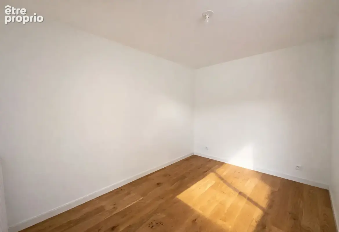 Type 4 89m² - 3 chambres - neuf - terrasse sud-est 14m² - parking sous-sol - residence standing - centre - gare 35 000 rennes - photo 4