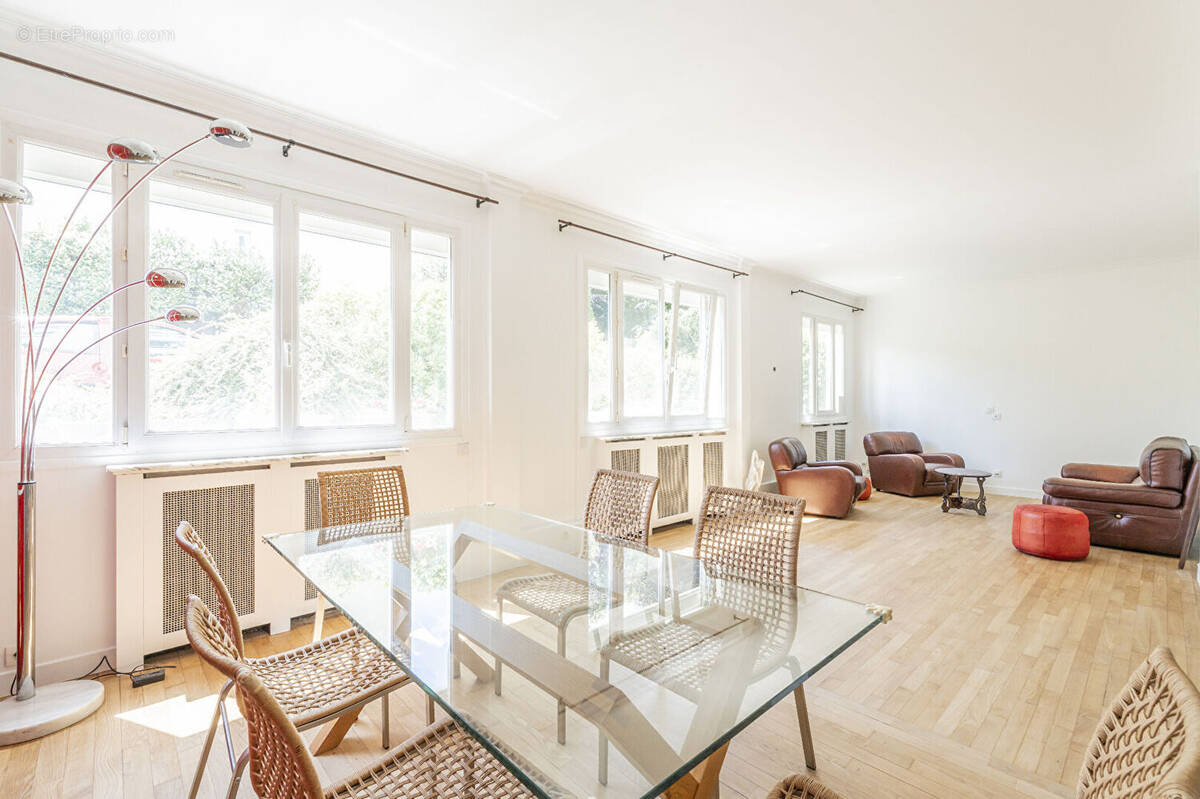 Appartement à GARCHES