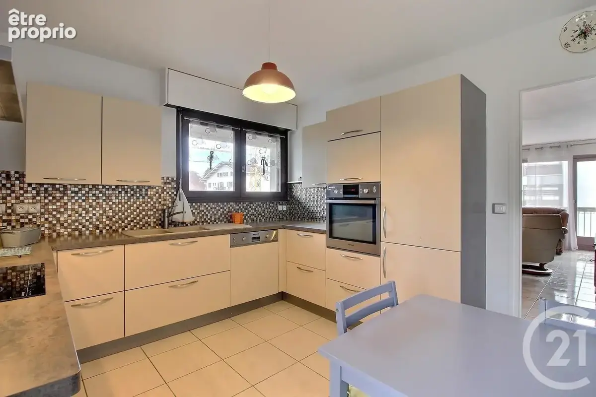 Appartement 93 m² à Thonon-Les-Bains  - photo 7