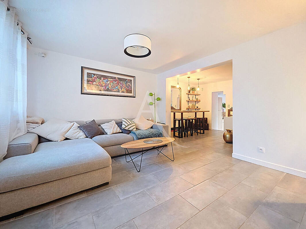 Maison à MANTES-LA-JOLIE