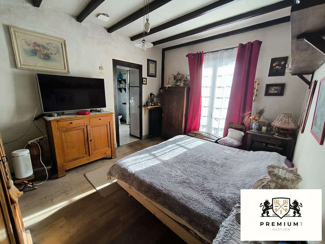 Maison à LE THILLAY