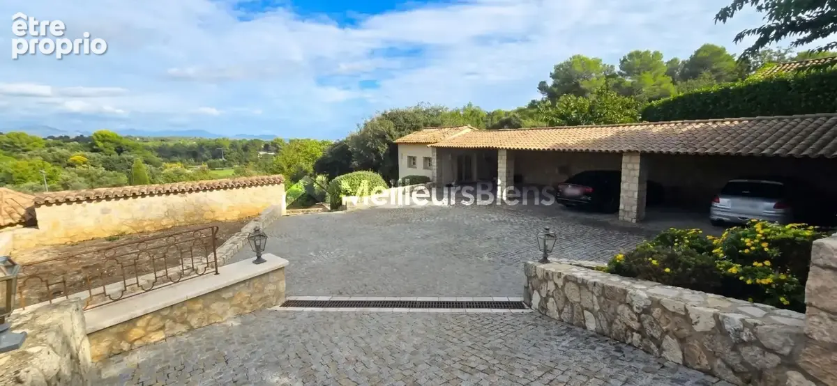 Domaine d'Exception à La Colle-sur-Loup : Élégance, Volumes et Calme Absolu - photo 16