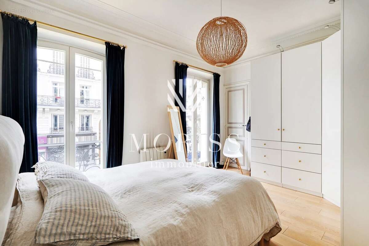 Appartement à PARIS-9E