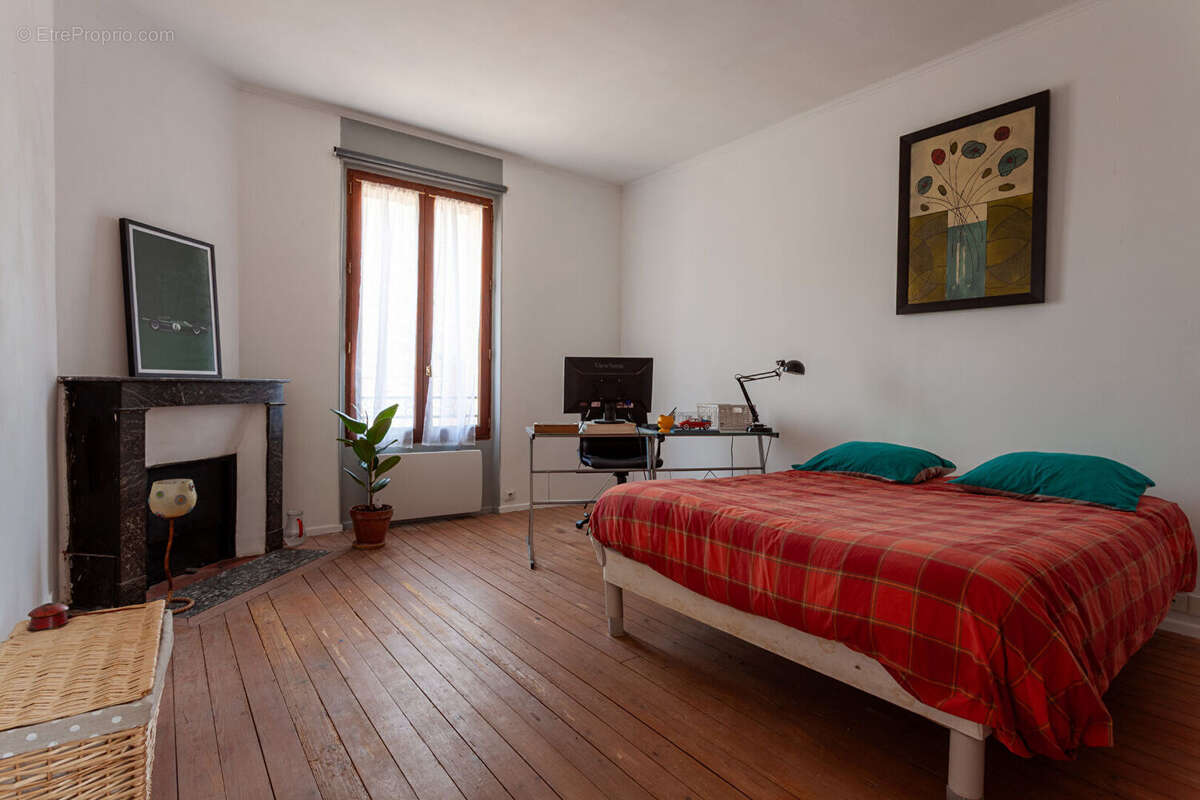 Maison à BEYNES
