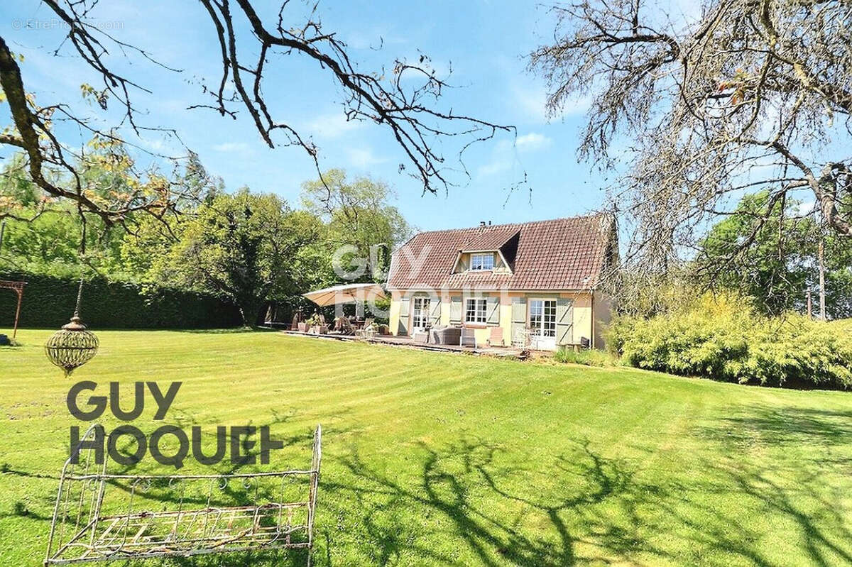 Maison à BERNAY